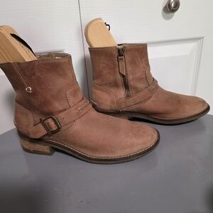 Sperry Tan Leather Ankle Booties with Buckle Strap